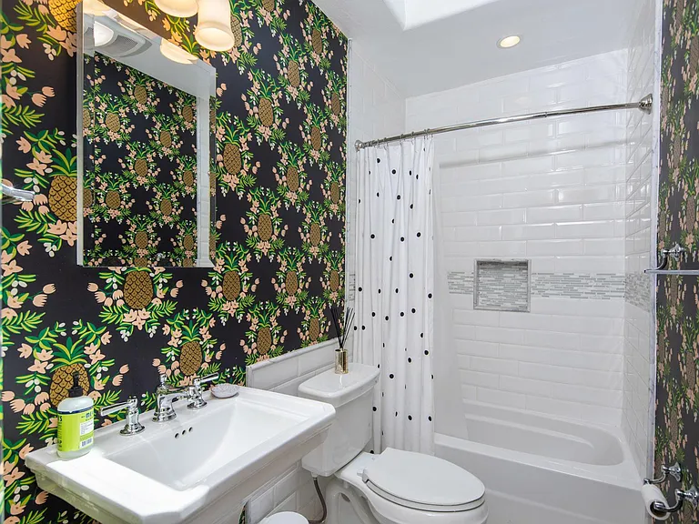 3109 Laurel St — Photo 23