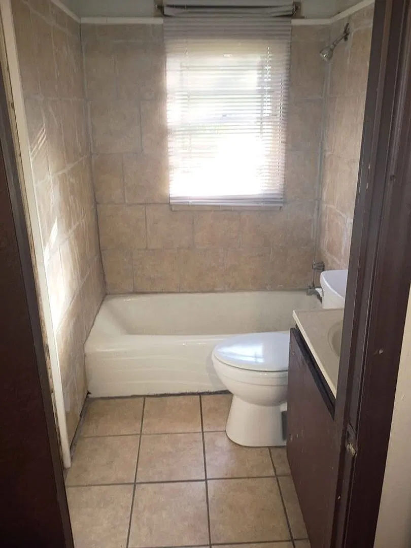 Wells Ave, 304 — Photo 3