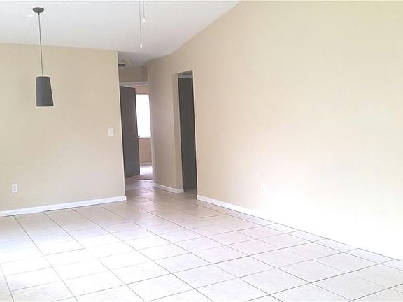 5th image of 5933 Branch Dr