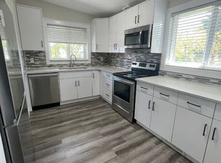 7606 75th St NW #1A, Edmonton, AB T6C2E9