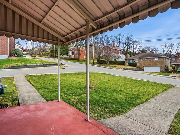 4th image of 320 Marylea Ave