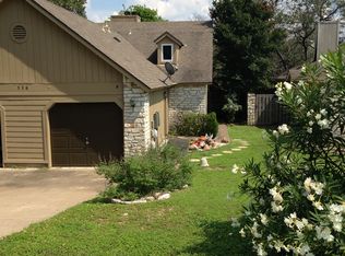 526 Cutty Trl APT B, Lakeway, TX 78734