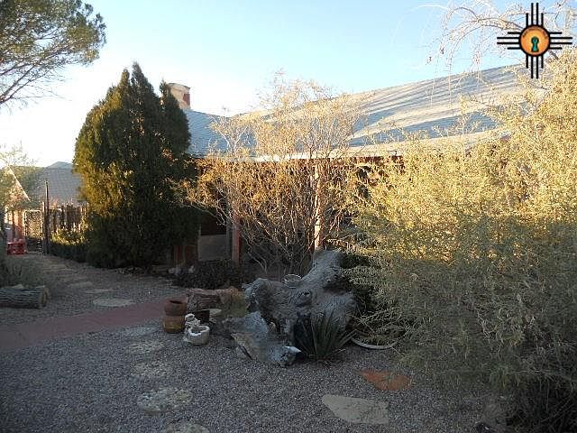 1st image of 702 N Gold St
