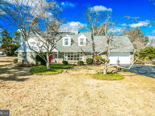 521 Locust Ln N, West Chester, PA 19380