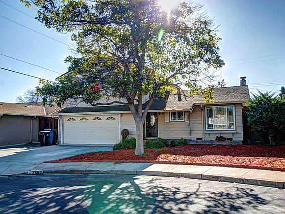 2nd image of 2752 Lyle Ct #A