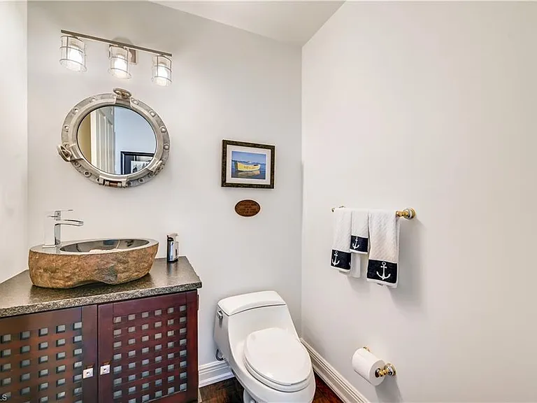 705 10th St S #301 — Photo 29