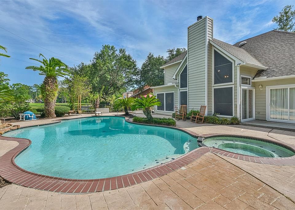1st image of 16066 Sea Palms Dr