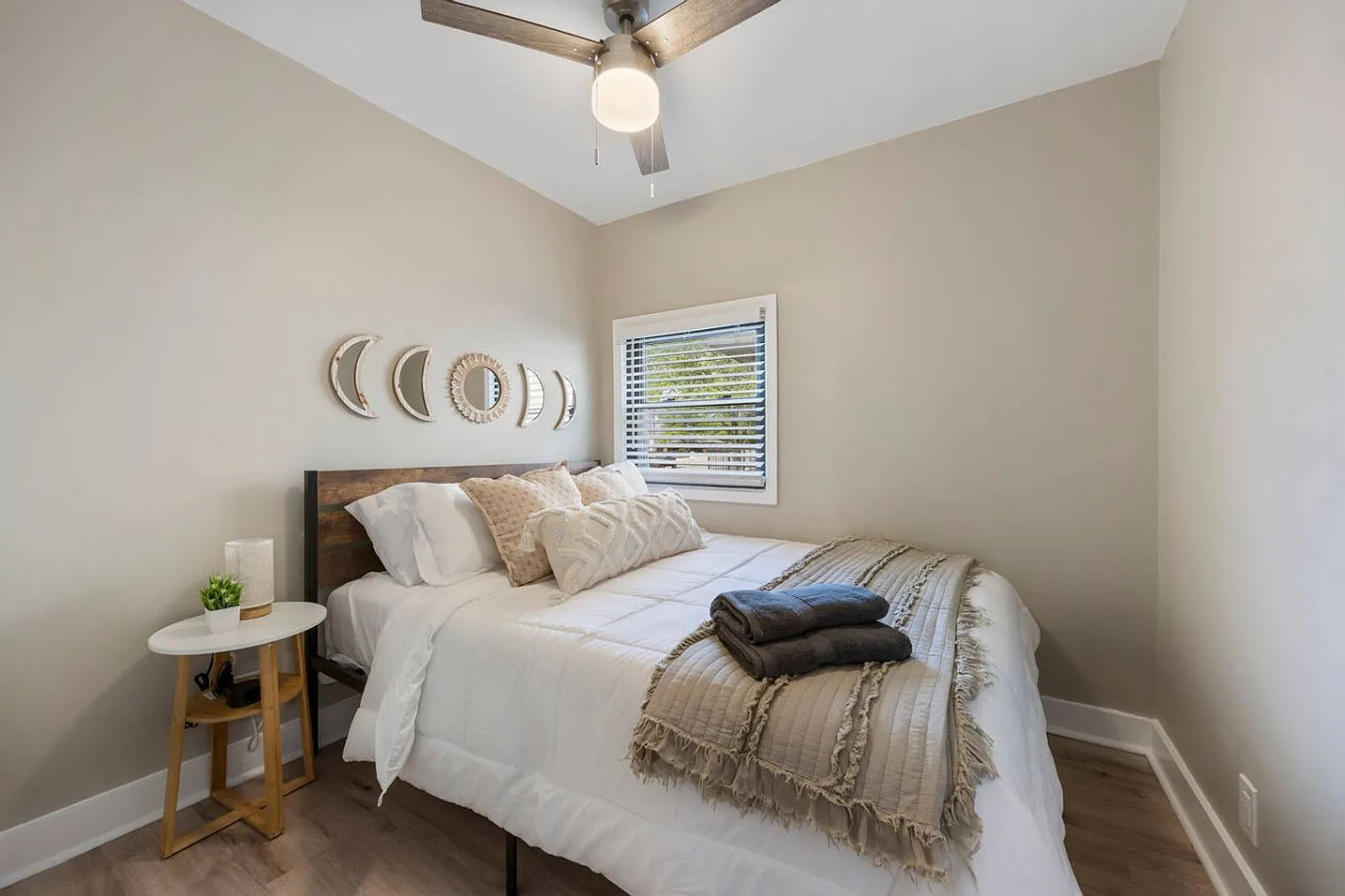 1 bed, 1.0 bath, $2,639 — Photo 3