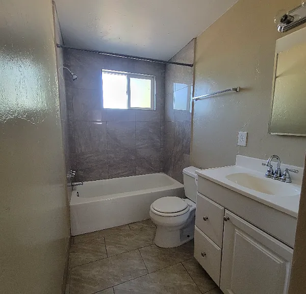 3947 E Drexel Rd — Photo 7