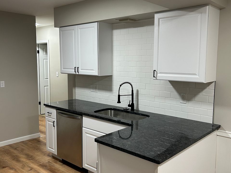 1st image of 1532 & 1536 Robin Ln #1532