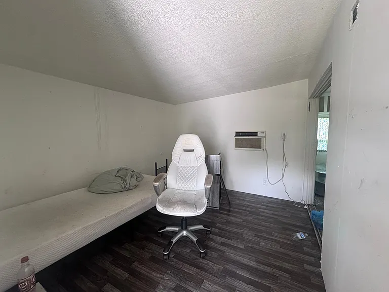 4115 Aurora Rd #18 — Photo 4