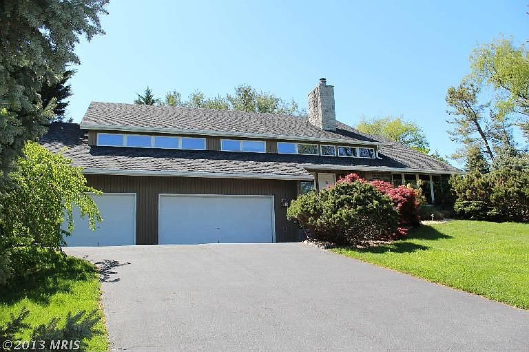 1st image of 11018 Eastwood Dr