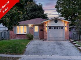 118 Shakespeare Cres, Barrie, ON