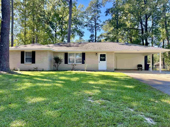6527 Landmor Dr, Greenwell Springs, LA 70739