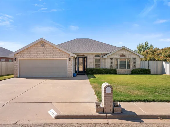 114 Indiana Ave, Levelland, TX 79336