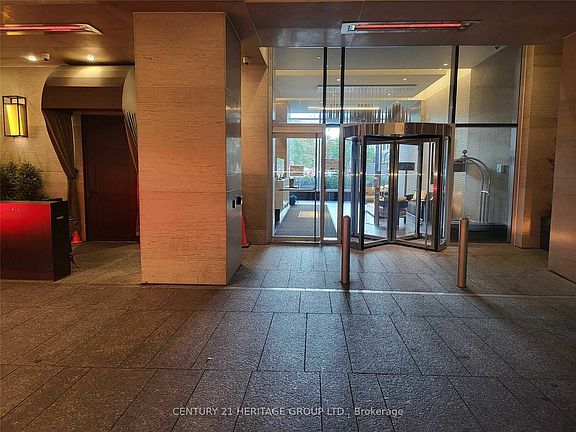 4th image of 188 Cumberland St #2313