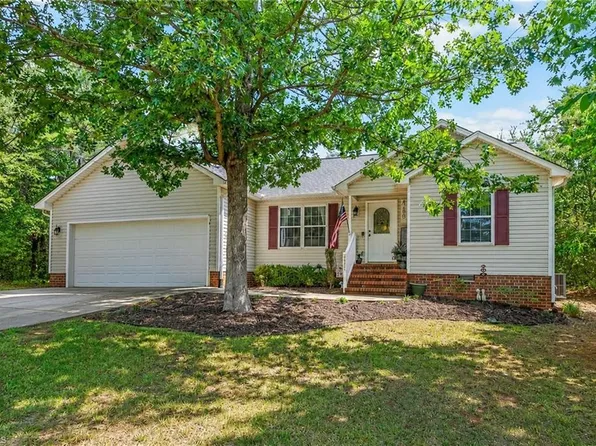 4280 White Oak Dr, Randleman, NC 27317