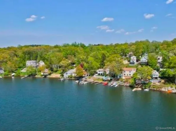 60 Wangonk Trail, East Hampton, CT 06424