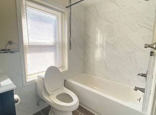 1637 S Broad St, Philadelphia, PA 19148
