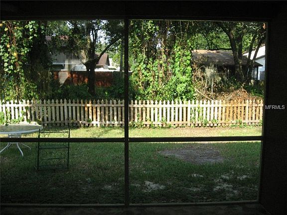 3rd image of 14906 Lake Forest Dr