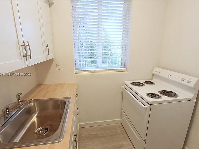 1115 Euclid Ave #17 — Photo 7