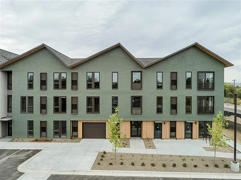 The Clara Apartments — Photo 23