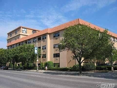 1st image of 185 W Park Avenue #408