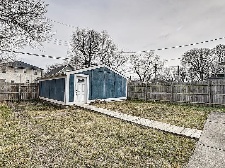 2915 N Talbott St — Photo 27