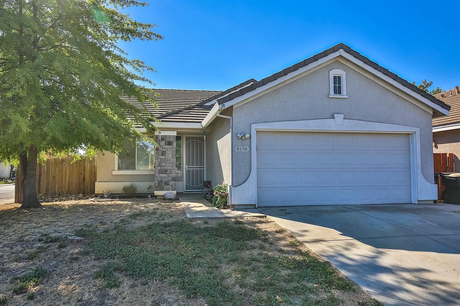 8198 Redford Way photo 1