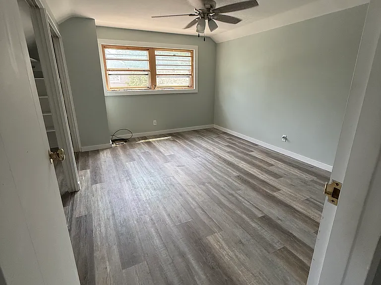Upstairs Bedroom