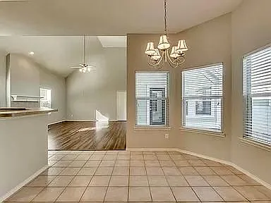 1321 Live Oak Ln — Photo 23