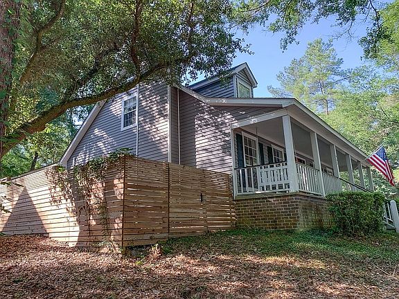 Custom Horizontal Fence