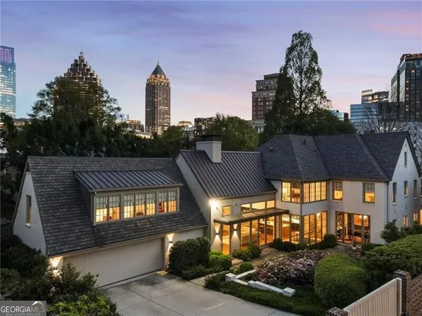 123 Peachtree Cir NE, Atlanta, GA 30309