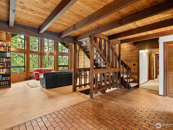 4th image of 4642 Oyster Bay Road NW