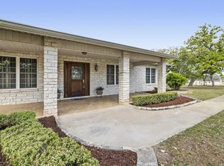 1464 Saddle Club Dr, Kerrville, TX 78028