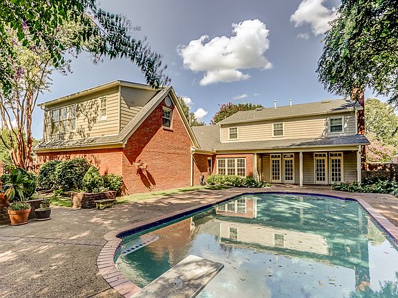 2nd image of 2059 Hawthorn Hill Cv