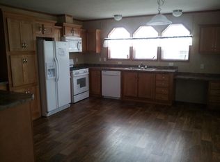203 2nd Ave S, Froid, MT 59226