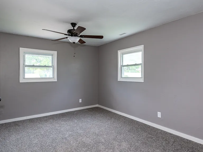 2821 Blackhawk Rd — Photo 18