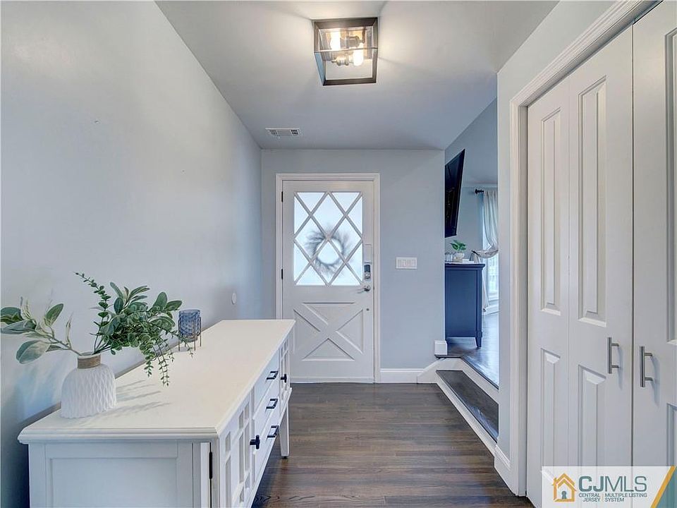67 Hilltop Blvd, East Brunswick, NJ 08816 Zillow