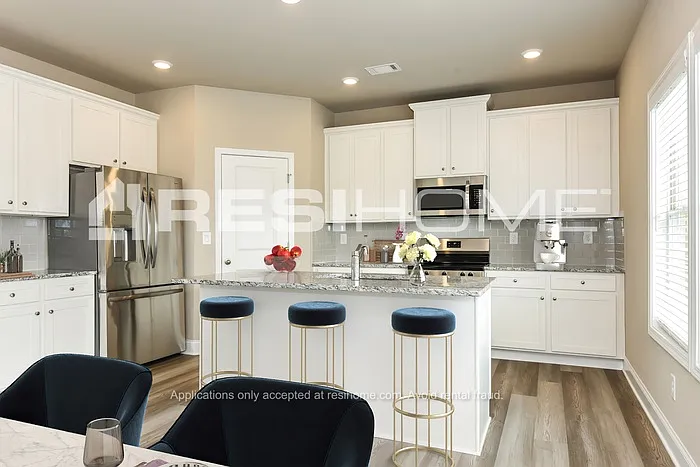 11 Brougham Dr — Photo 5