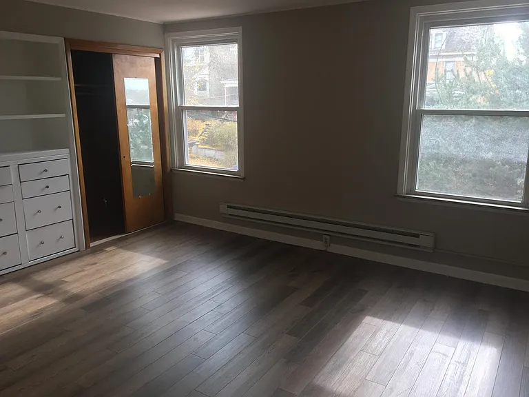 5831 Douglas St #2 — Photo 6