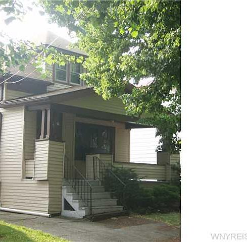 2nd image of 30 Gold St