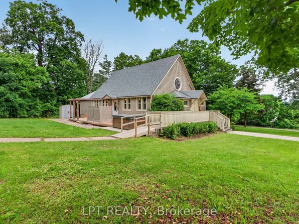 26 Charbonneau St, McNab/braeside, ON K0A 1G0