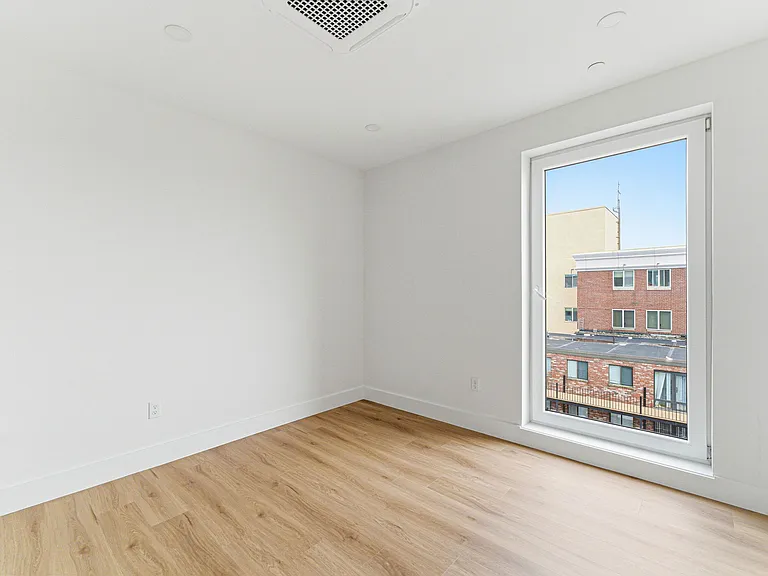 1035 Commonwealth Ave — Photo 108