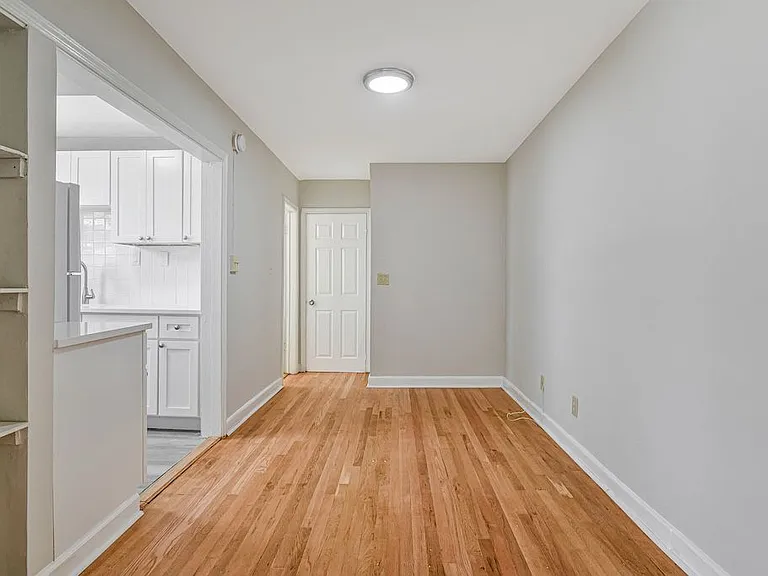 5700 Washington Blvd — Photo 13