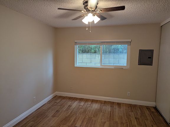 5th image of 231 Grand Ave APT 1