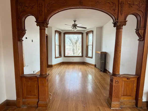 1526 N Springfield Ave, Chicago, IL 60651