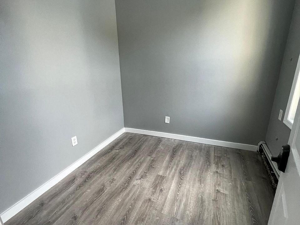1st image of 101 Victory Blvd Floor 1