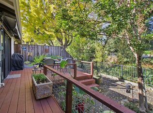 1240 Peppertree Circle St, Helena, CA 94574