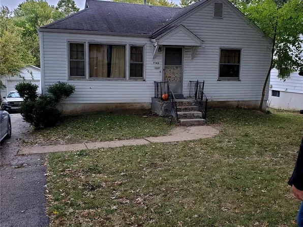7749 Utica Dr, Saint Louis, MO 63133